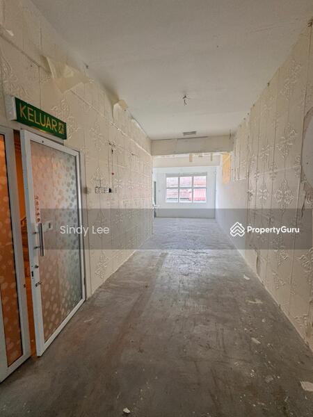 For Rent - SHOP LOT FIRST FLOOR RENT AT JELUTONG MIAN ROAD 1400 SQFT