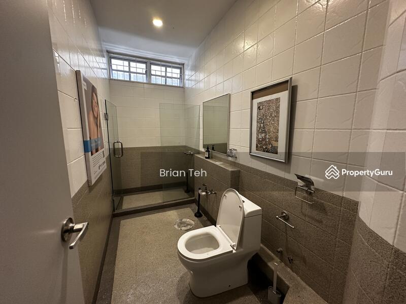 Untuk Disewa - 2 Sty Commercial Bungalow at Jalan Kelawai Gurney Drive Main Road