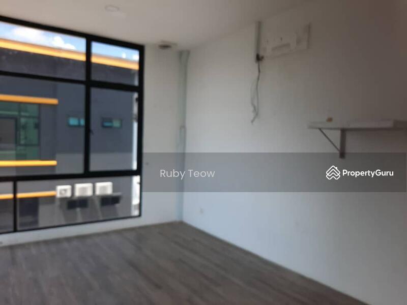 Untuk Disewa - Setia Business Park 1 – Semi-Detached Factory for Rent