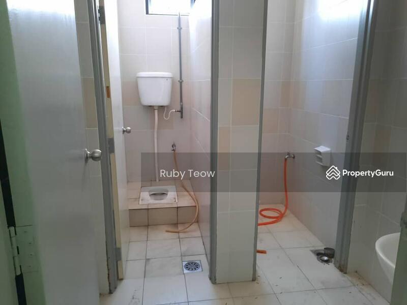 Untuk Disewa - Setia Business Park 1 – Semi-Detached Factory for Rent