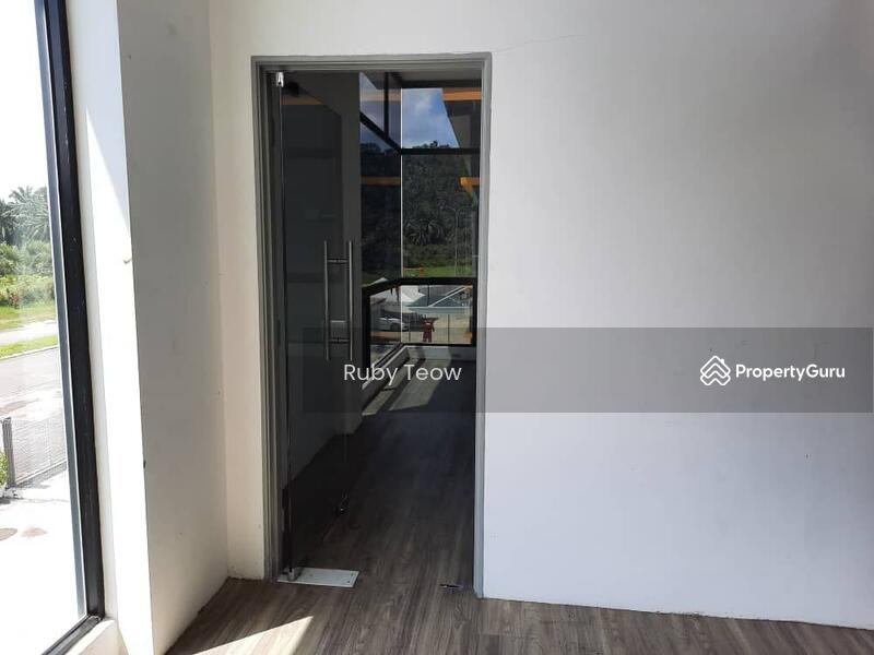 Untuk Disewa - Setia Business Park 1 – Semi-Detached Factory for Rent