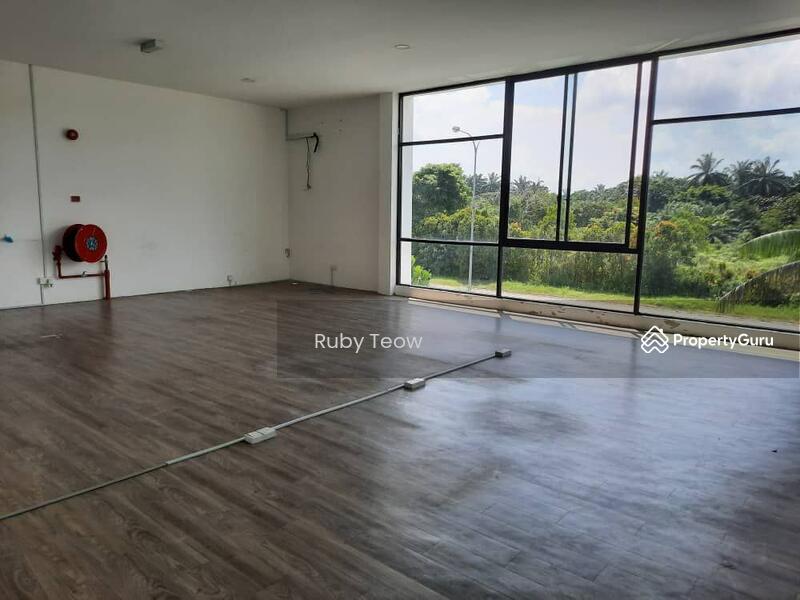 Untuk Disewa - Setia Business Park 1 – Semi-Detached Factory for Rent