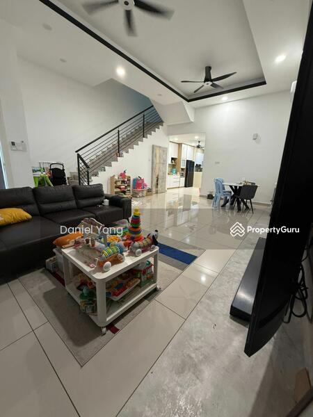 For Sale - 3-storey Terraced House at Taman Indahputra