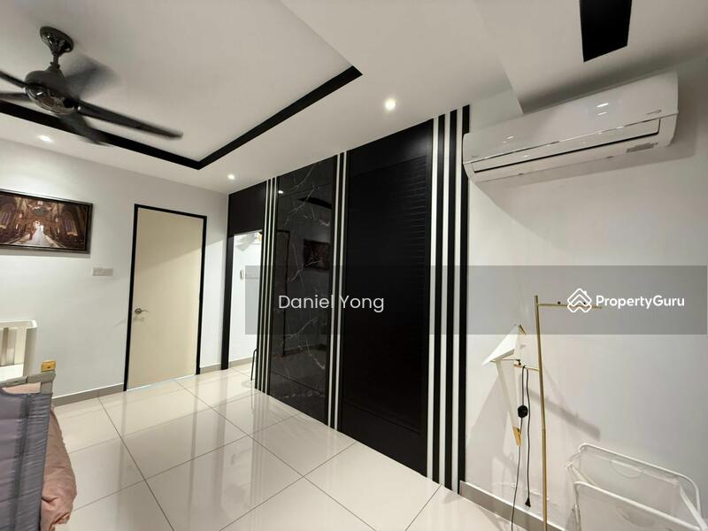 For Sale - 3-storey Terraced House at Taman Indahputra