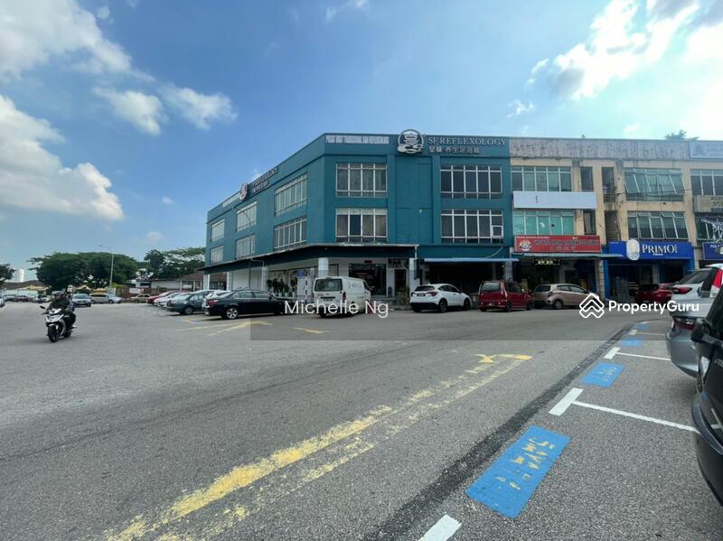 For Rent - 3 Storey Corner Shoplot in Nusa Bestari