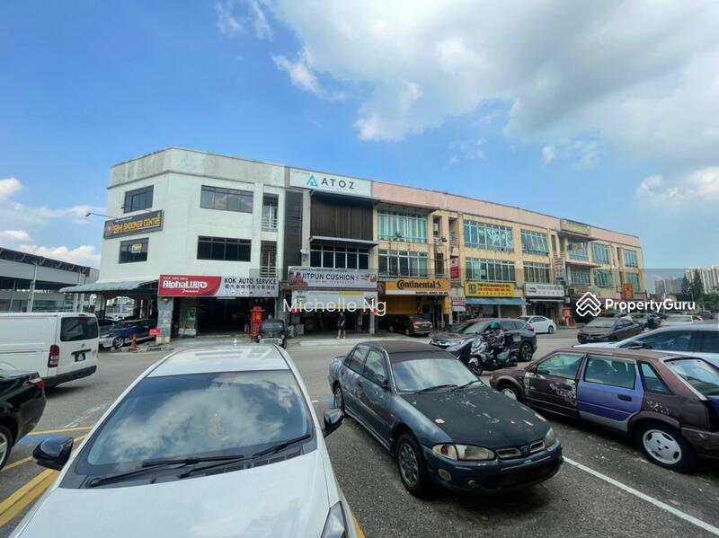 For Rent - 3 Storey Corner Shoplot in Nusa Bestari