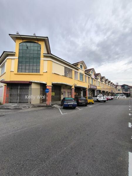 For Sale - Jalan Merbau 10 @ IOI Bandar Putra Kulai 2 Storey Shoplot For Sale