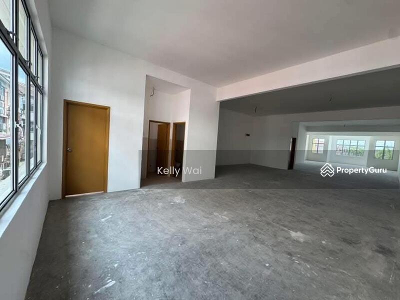 For Sale - Jalan Merbau 10 @ IOI Bandar Putra Kulai 2 Storey Shoplot For Sale