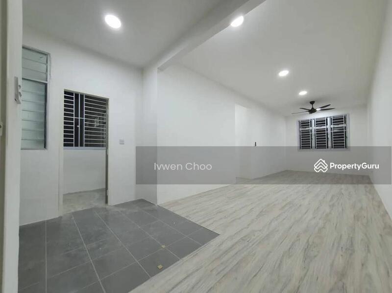 Untuk Disewa - Flora Damai