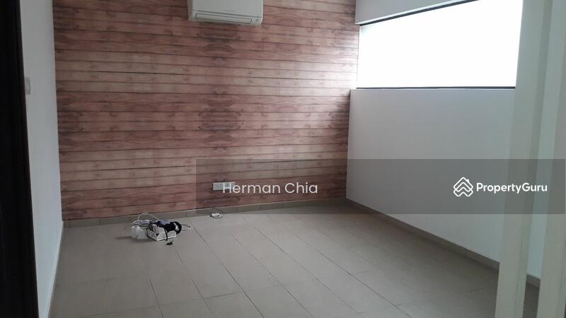 For Sale - 2.5-storey Terraced House at Taman Bukit Mandarina