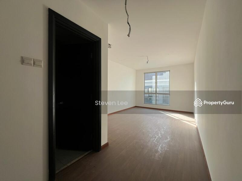 For Sale - [Cheapest] 2.5 Storey Terrace House, Emerald Garden, Kota Emerald, Rawang