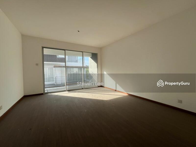 For Sale - [Cheapest] 2.5 Storey Terrace House, Emerald Garden, Kota Emerald, Rawang