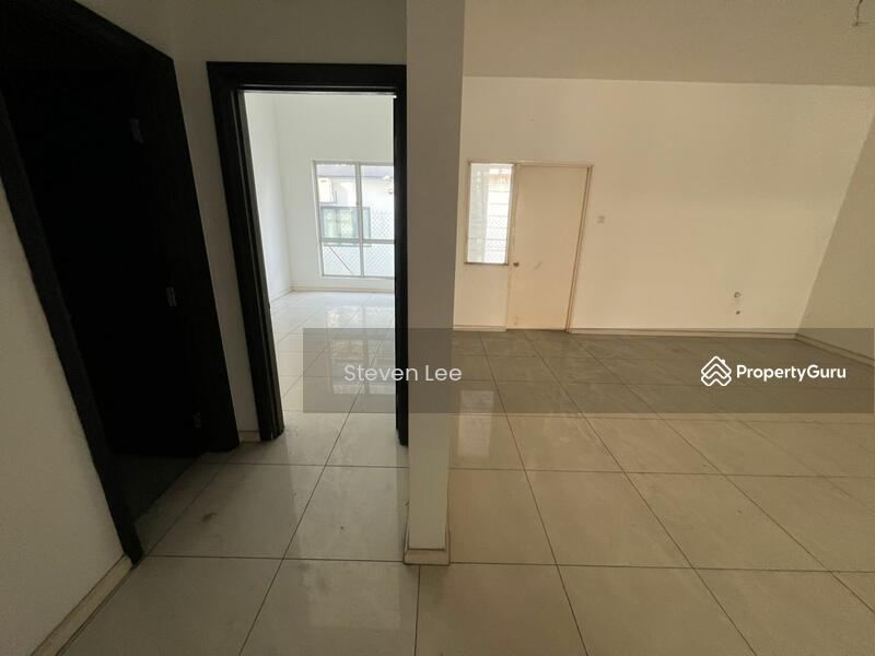 For Sale - [Cheapest] 2.5 Storey Terrace House, Emerald Garden, Kota Emerald, Rawang
