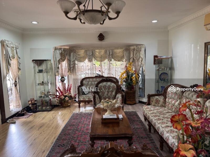 For Sale - UKAY PERDANA, AMPANG, SELANGOR.