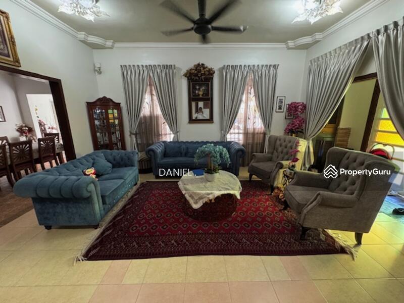 For Sale - UKAY PERDANA, AMPANG, SELANGOR.