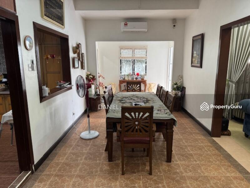 For Sale - UKAY PERDANA, AMPANG, SELANGOR.