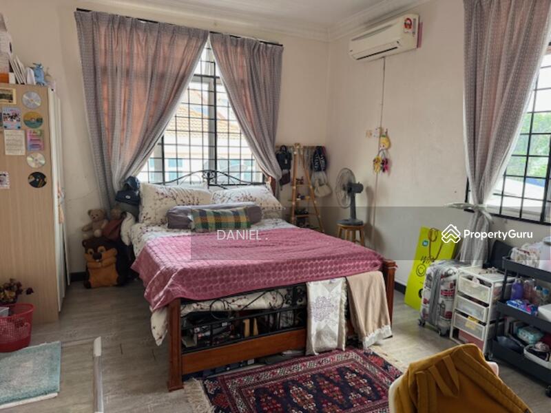 For Sale - UKAY PERDANA, AMPANG, SELANGOR.