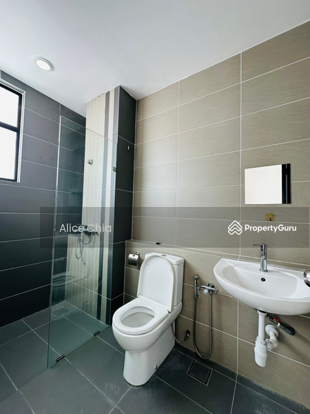For Sale - 2-storey Terrace House at Horizon Hills