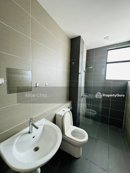 For Sale - 2-storey Terrace House at Horizon Hills