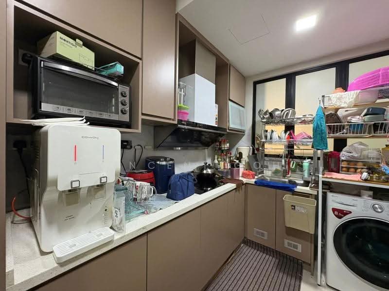Service Residence for Sale at Mizumi Residences - Vincent Goh - Kitchen - PropertyGuru.com.my