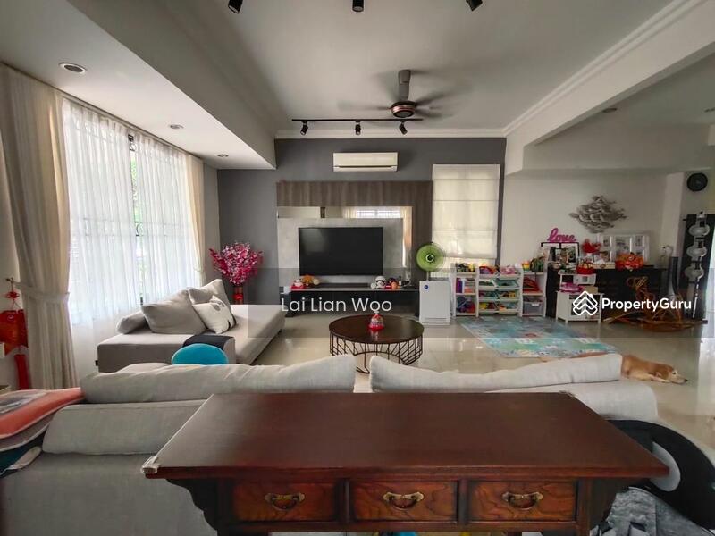For Sale - Semi-Detached House at Batu 9