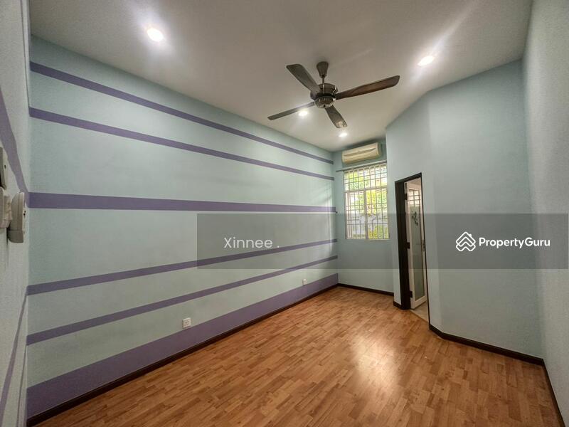 For Sale - Greenlane Triple Storey Terrace