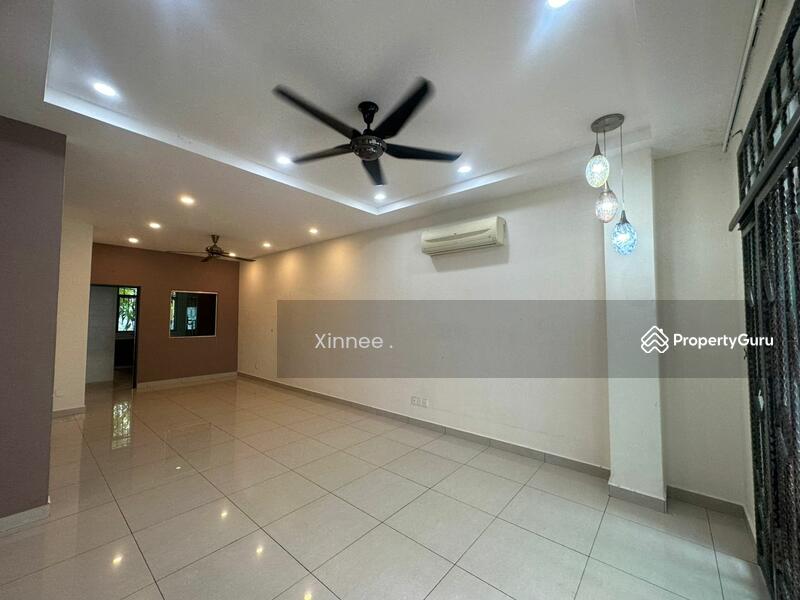 For Sale - Greenlane Triple Storey Terrace