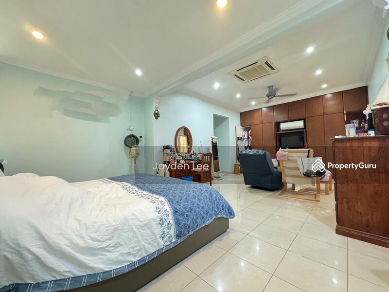 For Sale - Corner Unit 2 Storey Terrace House Taman Wawasan 4 Pusat Bandar Puchong