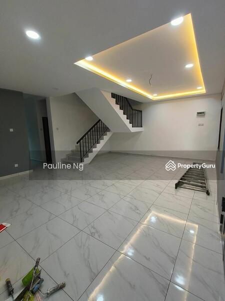 Untuk Dijual - 2-storey Terrace House at Taman Kempas Indah