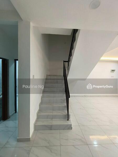 Untuk Dijual - 2-storey Terrace House at Taman Kempas Indah
