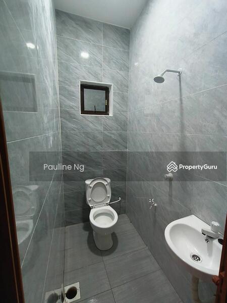Untuk Dijual - 2-storey Terrace House at Taman Kempas Indah