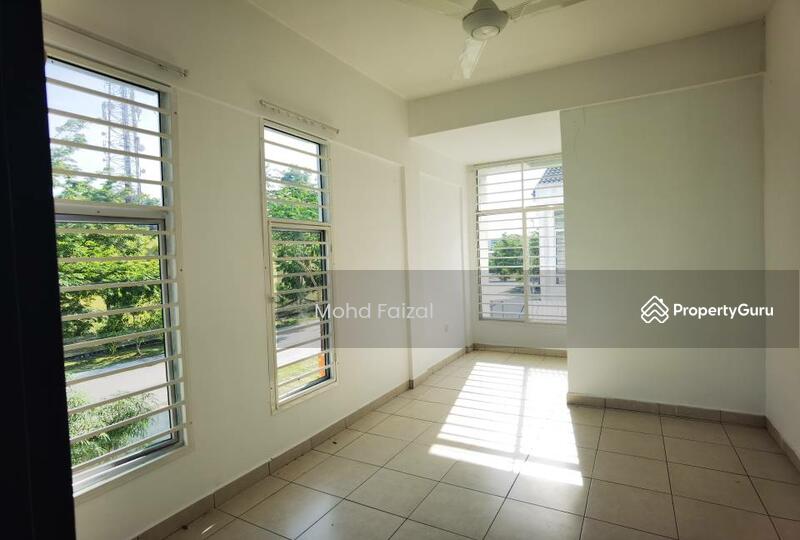Untuk Dijual - Corner Double Storey Terrace House Bangi Avenue 1 Kajang
