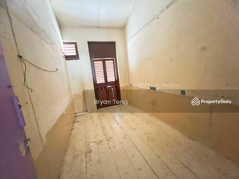 For Rent - SHOP LOT DOUBLE STOREY RENT AT SRI BAHARI GEORGETOWN FACING ROAD