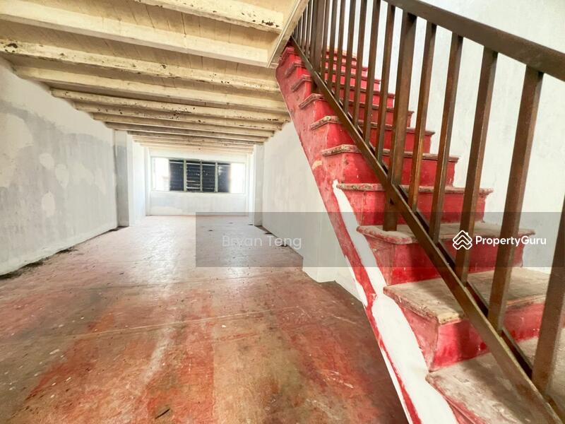 For Rent - SHOP LOT 3 STOREY RENT AT LEBUH CHULIA GEORGETOWN TOURIST HOTSPOT