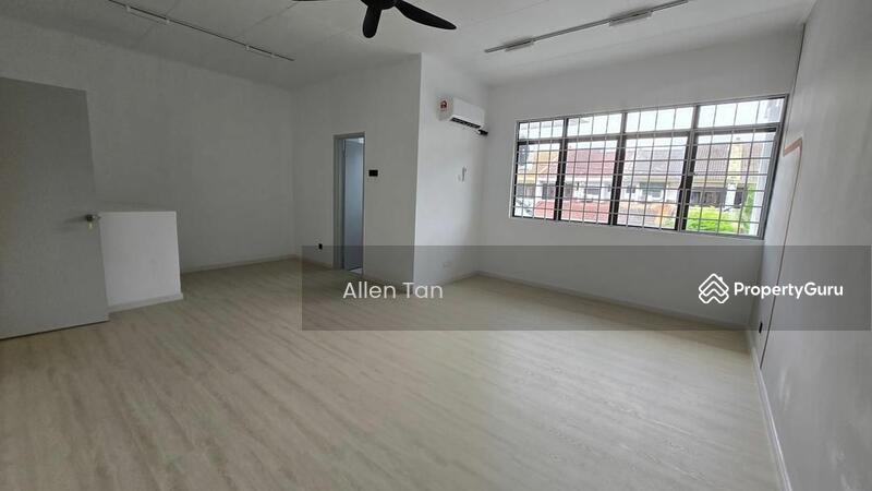 Untuk Disewa - 2-storey Terrace House at Bandar Utama 12