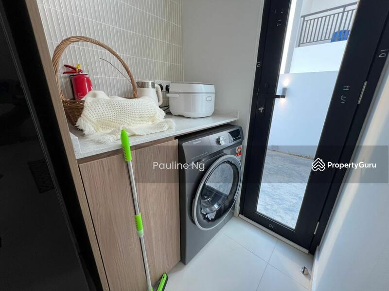 For Rent - Semi-Detached House at Taman Kempas Utama