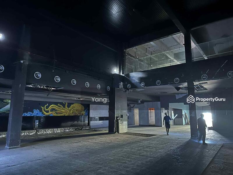 Untuk Disewa - 3 storey warehouse (can do Club/ Bar/ Live Music)