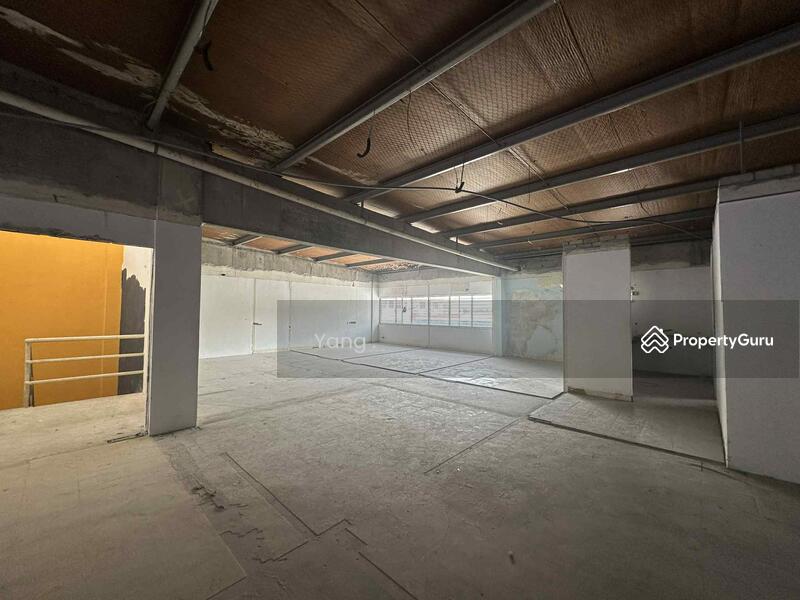 Untuk Disewa - 3 storey warehouse (can do Club/ Bar/ Live Music)