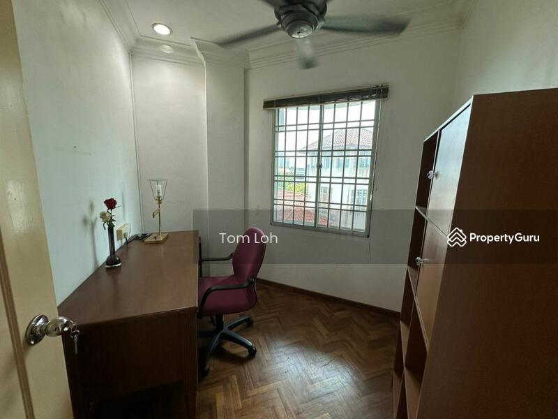 Untuk Disewa - Petrie Condominium