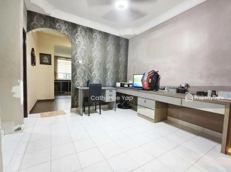 Untuk Dijual - Taman Nusa Bestari, Double Storey Terrace House for Sale