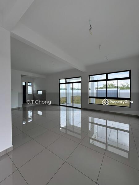 For Sale - Austin Duta
