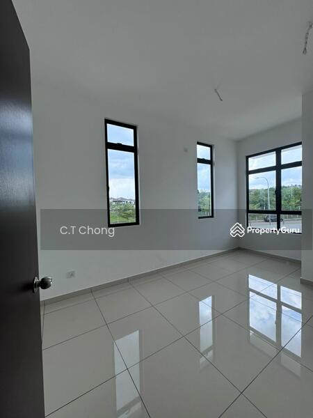 For Sale - Austin Duta