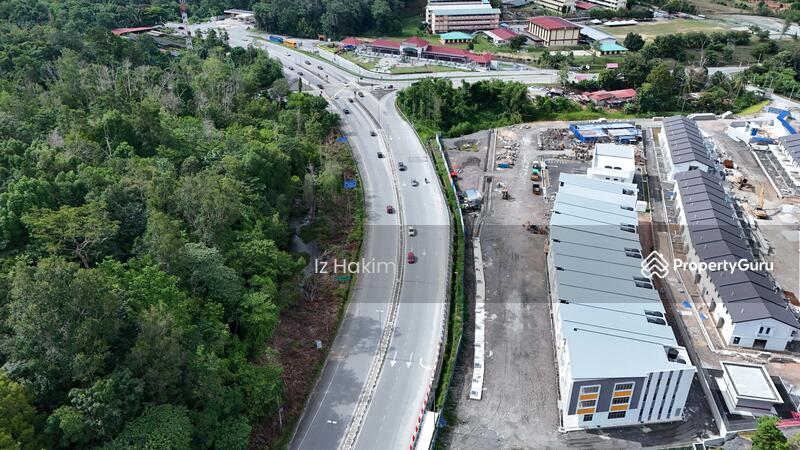 Untuk Dijual - Tanah tepi jalan utama selangor ke utara
