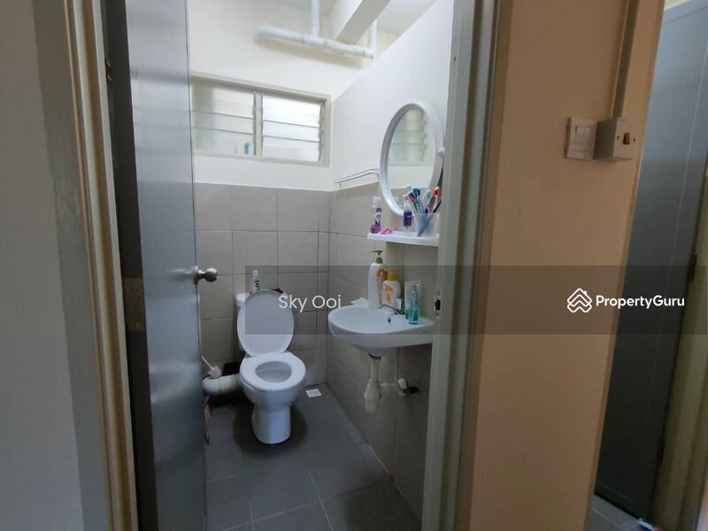 For Sale - Dua Residensi