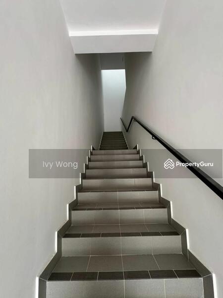For Rent - Silver Square, Whitten, Ivoris Eco Majestic, Semenyih shoplot for rent