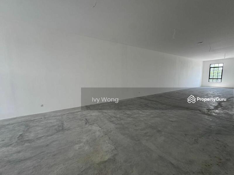For Rent - Silver Square, Whitten, Ivoris Eco Majestic, Semenyih shoplot for rent