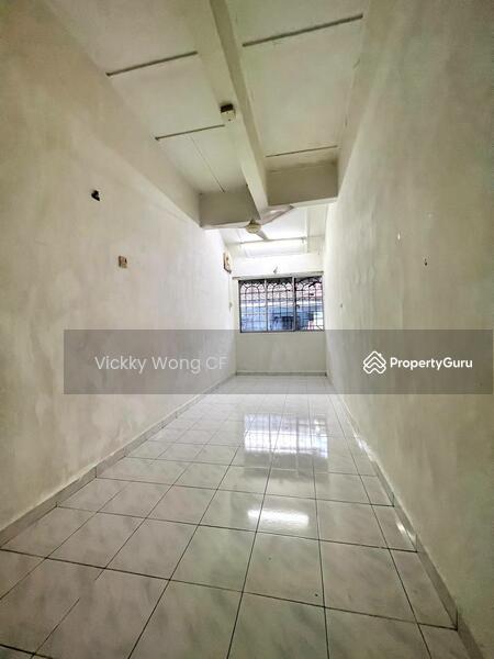 Untuk Disewa - Taman Nirwana