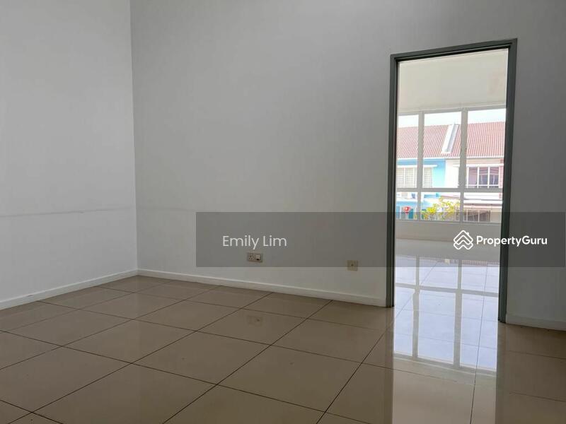 For Sale - 2-storey Terrace House at Ambang Botanic 2