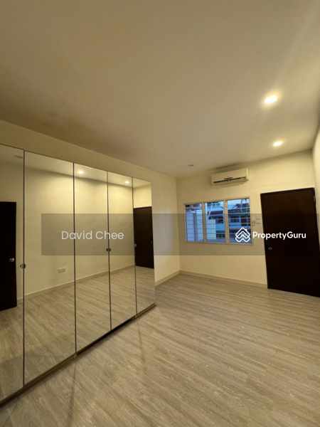 Untuk Dijual - Emerald West