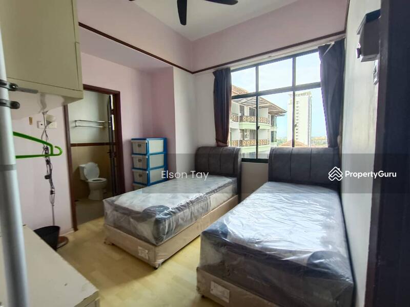 For Rent - Costa Mahkota